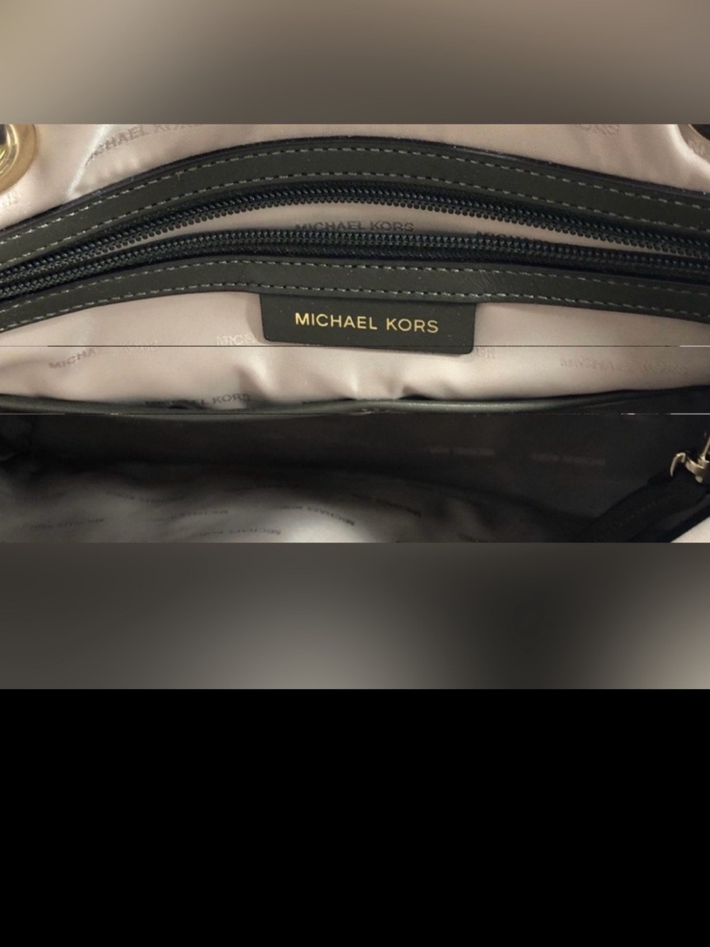 Michael Kors Army Green Monogram Tote with Logo Charm EUC - Picture 3 of 3